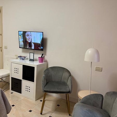 شقة Riva Dei Fiori فياريجيو المظهر الخارجي الصورة